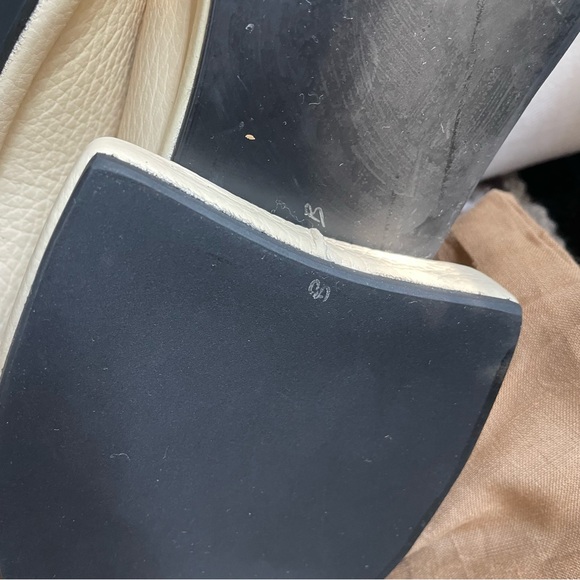 BNIB | Handmade in Nigeria | Soft Leather Graphic Heel Ivory Pumps - Picture 10 of 14